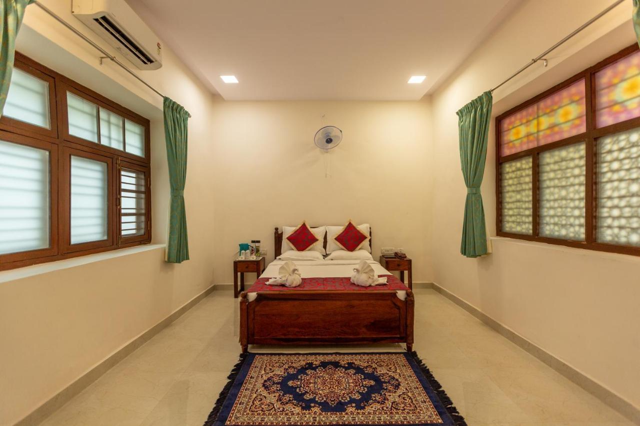 Kstdc Hotel Mayura Adilshahi Bijapur Экстерьер фото