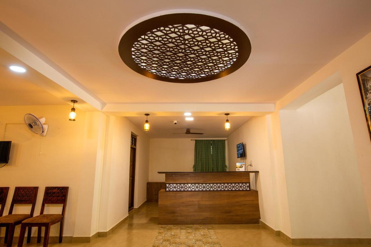 Kstdc Hotel Mayura Adilshahi Bijapur Экстерьер фото