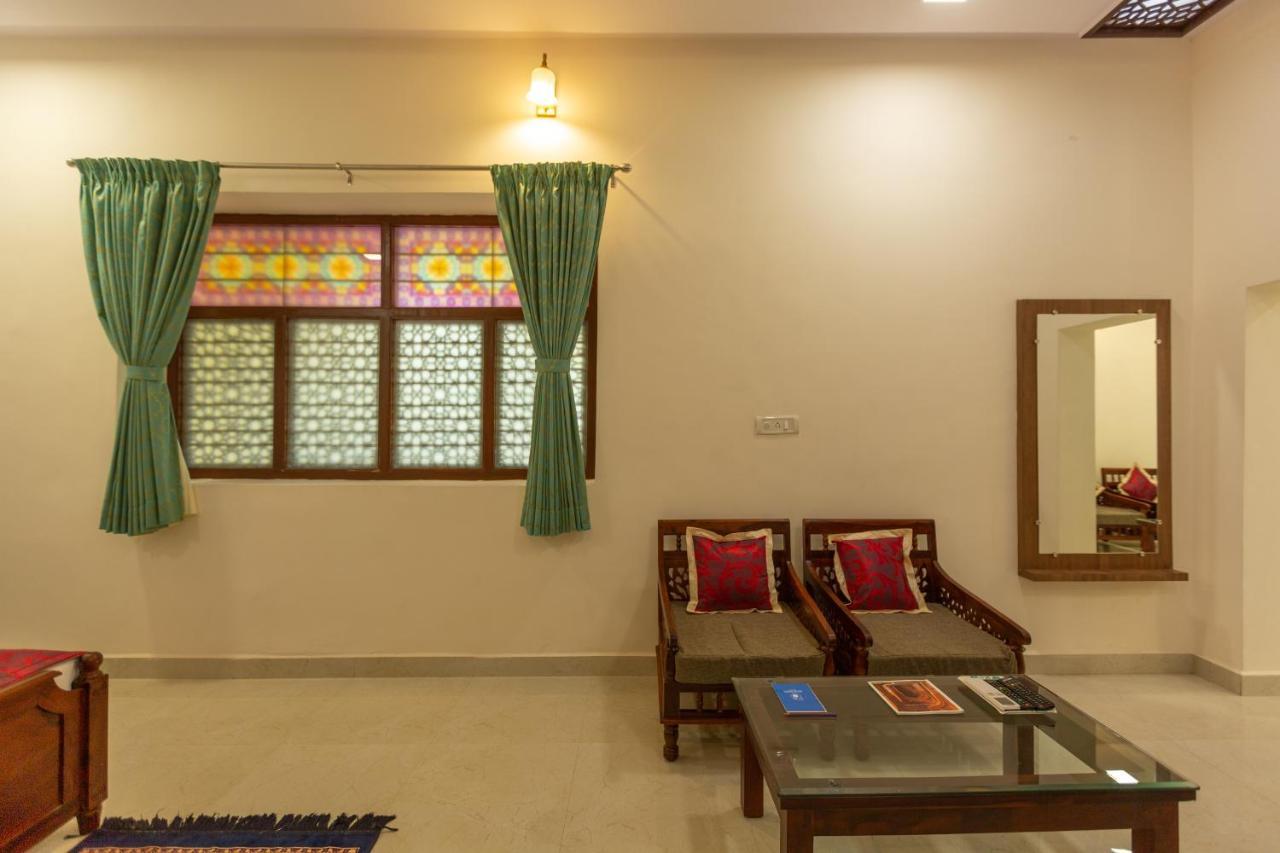 Kstdc Hotel Mayura Adilshahi Bijapur Экстерьер фото